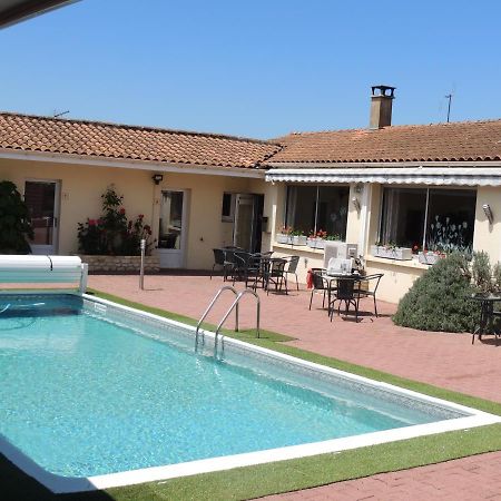 Hotel Auberge Des Charmilles Sainte-Soulle Luaran gambar